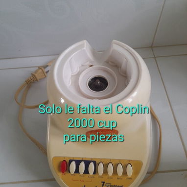Ventilador orbita, espejo grande con detalles, identificadores de llamadas, caja para split y estante - Img 122083066