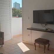 SE RENTA LINEAL APARTAMENTO DE 2 CUARTOS CERCA DE LA RAMPA - Img 57648249