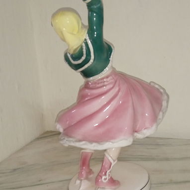 Muñeca de porcelana - Img 121809534