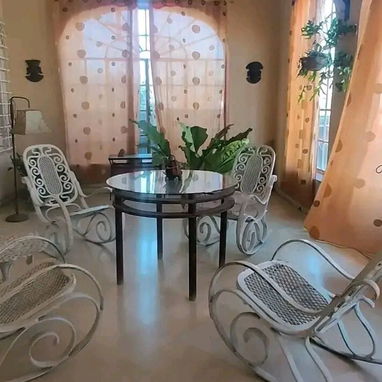 GG-90 ✨En Venta: Espectacular Casa cercana a la Avenida 31, Playa - Img 119841043