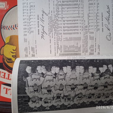 Libros únicos de grandes ligas del beisbol años 40 y 50 - Img 124426827
