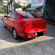 VENDO SEAT CORDOBA 2008 Detalles: Año: 2008 Motor: 1.6 Gasolina Estado: Buenisimo de todo. Listo para montar y andar - Img 56374493