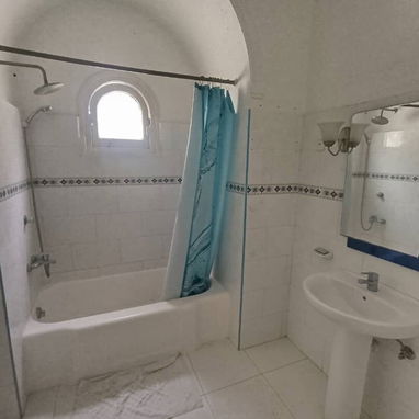 🏠 ¡EN VENTA! Casa independiente en Playa, La Habana 📍  💰 Precio: $85,000 USD (Negociable) - 7/10