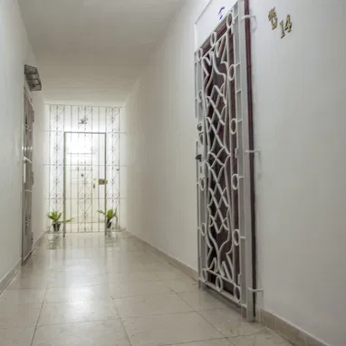 RENTO APTO EN VEDADO, 2HAB Y 2 BAÑOS, +53 58463952 - Img 127727786