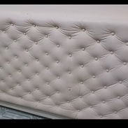 Se vende Cama camera con cabezal,colchón y gavetas. - Img 55528737