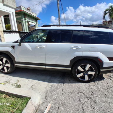 Vendo o negocios Hyundai Santa Fe, 2024 límite con 5000 millas solamente - Img 111611622