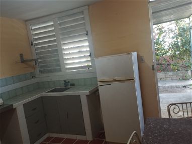Alquiler de Apartamento Independiente con Garage Ideal para una Parejare - Img 65350325