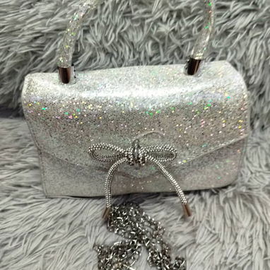 Cartera _ bolso 👜 de mujer.    15 USD - 6/7