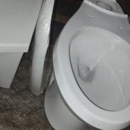 Juego de tasa tiene los herrajes, sin lavamanos - Img 57995479