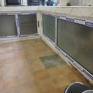 Bajos de mesetas y aluminio - 8/10