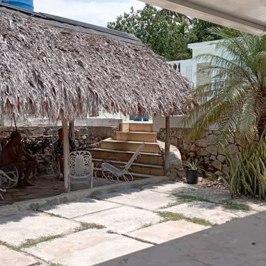 Casa de Renta con Piscina en la Playa de Guanabo - 5/10