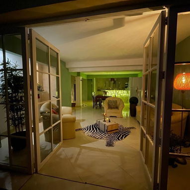 🏢Renta de apartamento penthouse por tiempo indefinido con respaldo energético permanente 2 habitaciones Vedado VED-008 - 9/10