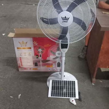 Ventiladores recargables de pedestal - Img 122432805