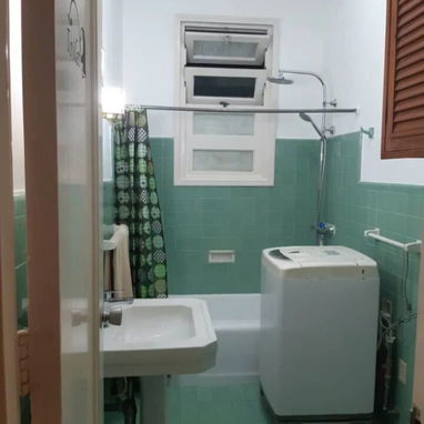 🏡✨ Renta amplio y confortable apartamento en el Vedado – ¡Listo para disfrutar!/Renta de casa en la Habana Cuba/Rent - Img 123707074