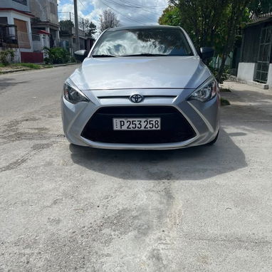 Vendo un negocio, Toyota Yaris 2020 automático - Img 121861444