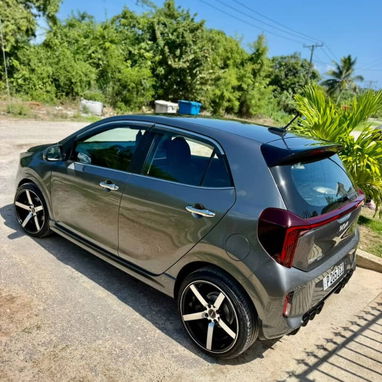 🚘 Kia Picanto 2025 GT Line - 5/8