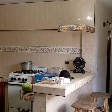 Venta de planta baja en Guanabo a 3 cuadras de la playa los 3 caballitos - 2/10