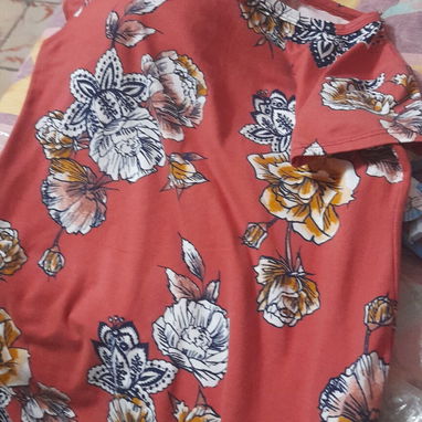 Se vende ropa de mujer - Img 123361700
