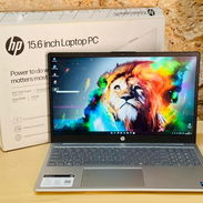 Laptop HP 2025 nueva Equipo confiable con rendimiento ideal para juegos y trabajos de programación informática. - Img 55799102