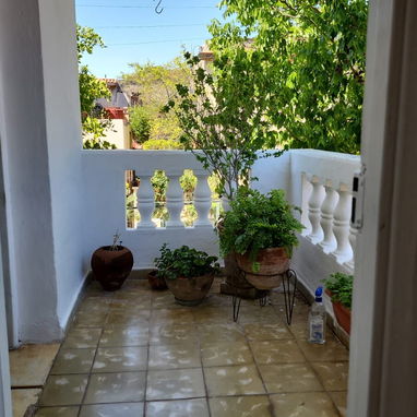 Alquiler de apartamento de 3 habitaciones y 2 baños a estudiantes extranjeros - Img 124629376