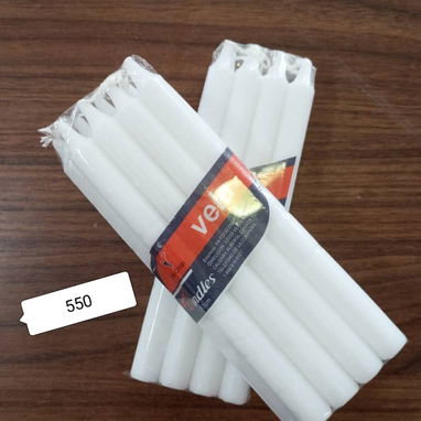 Venta de estantes plásticos, cubos con tapa, velas, fosforeras, pasta de dientes. - 9/10