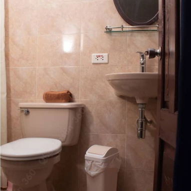RENTA hostal de 3 habitaciones con piscina con Qba Hostin 360 en GIBARA, Holguín - Img 126197844