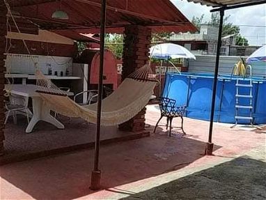 ⭐ Renta casa con piscina a 50 m del mar de 2 habitaciones, terraza, cocina en Guanabo - Img 64887003