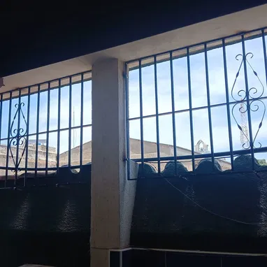 📍 Realizamos todo tipo trabajos de herrería para la seguridad de su hogar, con el diseño de su preferencia:   ▪︎Puerta - 3/10