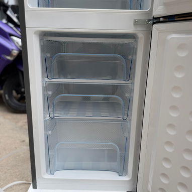 Refrigerador Royal d 8 pie no es congelación seca y tiene el congelador abajo  440 usd con transporte incluido 📈 2 mese - 2/5