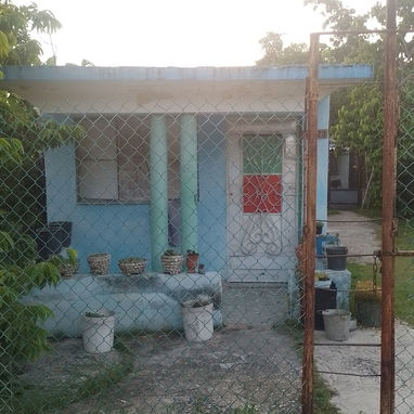 Se vende una propiedad con un departamento con 50metros d largo y 10 d ancho - 4/9