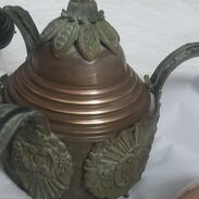 Vendo lámpara antigua de bronce y vidrio rosado - Img 45574505