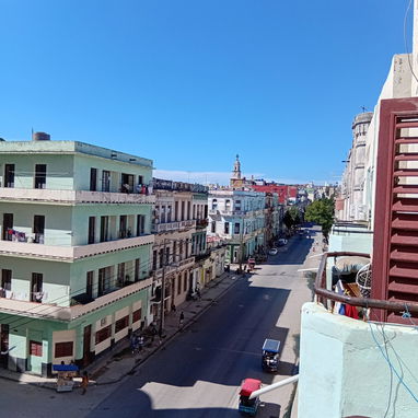 Vendo casa en centro habana, cayó hueso. A dos cuadras del hospital amejeiras - 7/10