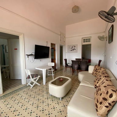 🏡🌊 Renta Lineal Vedado Vista al Mar | 5 Habitaciones | Casa Amplia Larga Estancia - Img 117179683