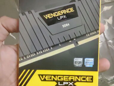 ¡¡3600 Mhz!! KIT DE (2X8GB) CORSAIR VENGEANCE LPX! DDR4. NUEVA EN SU CAJA - Img 64815290