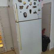 Se vende refrigerador marca Daewoo (enfría poco) - Img 53125284