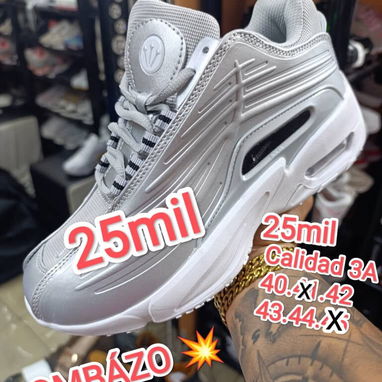[NIKE]Tenis y Zapatillas>VILLA CLARA - 4/7