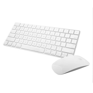 455 USD** — MacBook Pro + cargador + Magic Keyboard + Magic Mouse. - Img 124256068