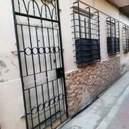 Propiedad en Bajos e interior en Perfecto Estado Constructivo   Ubicado en 19 y 52 Playa. - Img 55429008