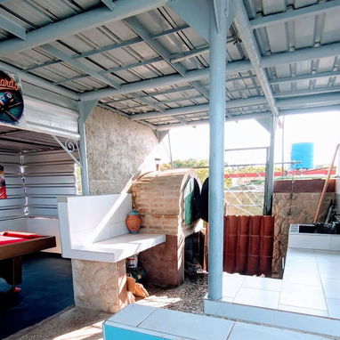Reserva casa con piscina, billar, mirador, terraza para 15 personas en Guanabo con días disponibles - Img 121469603