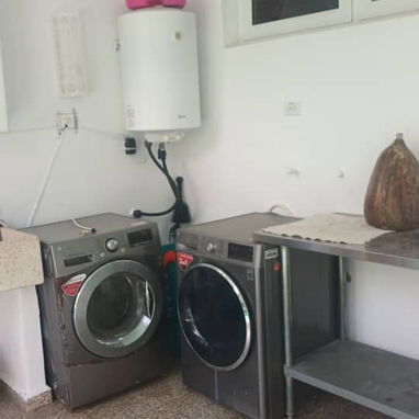 Casa semi independiente en Siboney perfecto estado y amplios espacios 110mil usd 53582376 - 10/10