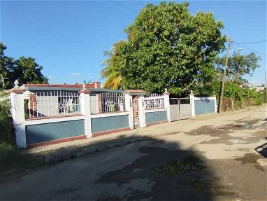 Se vende casa en el sevillano Arroyo Naranjo - Img main-image
