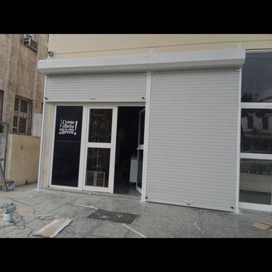 Puertas enrollables para la protección de su negocio y garajes. Garantizamos la calidad del trabajo - Img 125620324