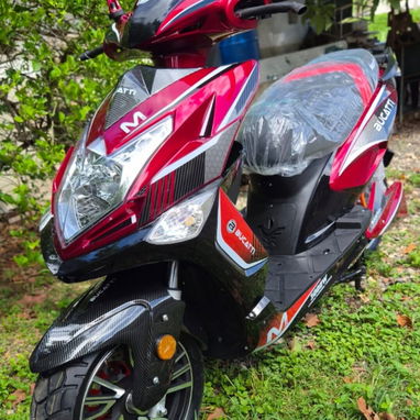 Motos nuevas primera mano para más información llamar al 5 6071589 - 2/5