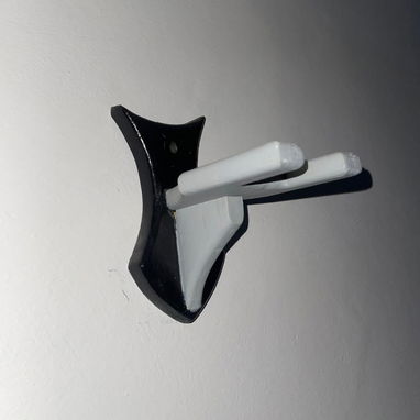 Guitarra con soporte de madera - Img 124445368