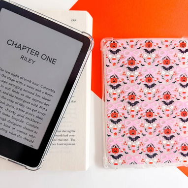 ☎️53544655 🛵 Entrega Disponible ⭐ Funda Batty in Bloom para Kindle Paperwhite & Colorsoft 7”⭐ - 2/5