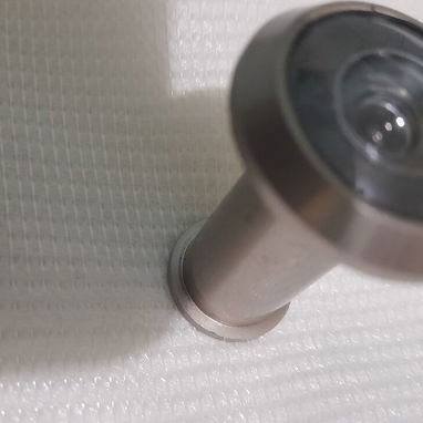 Vendo Ojo Mágico. Mirilla para puerta. Ojo de buey. 1200 cu.  TEL 59 17 06 87 o mensaje por watsapp. - 3/5