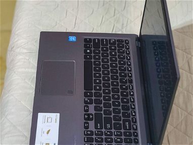 Laptop Asus como nueva🤑💵 270 usd Intel Pentium Silver 5030,10ma generación  4GB RAM DDR4 Pantalla 15'6 128 GB almacena - Img 65875638