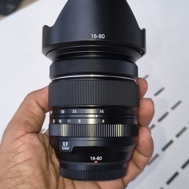 Camara Fujifilm Xt5 con 1376 disparos. - 8/10