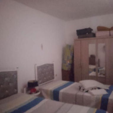 Se vende casa en Cárdenas 2 cuartos y garaje - 5/7