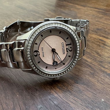 Hermoso Reloj mujer citizen eco drive fe1140 - Img 116389539